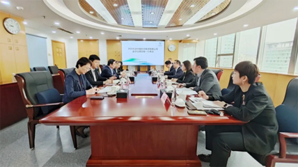 白忠泉董事長與中國旅游集團黨委委員、副總經理簡易會談 共商國內旅游經營服務發展